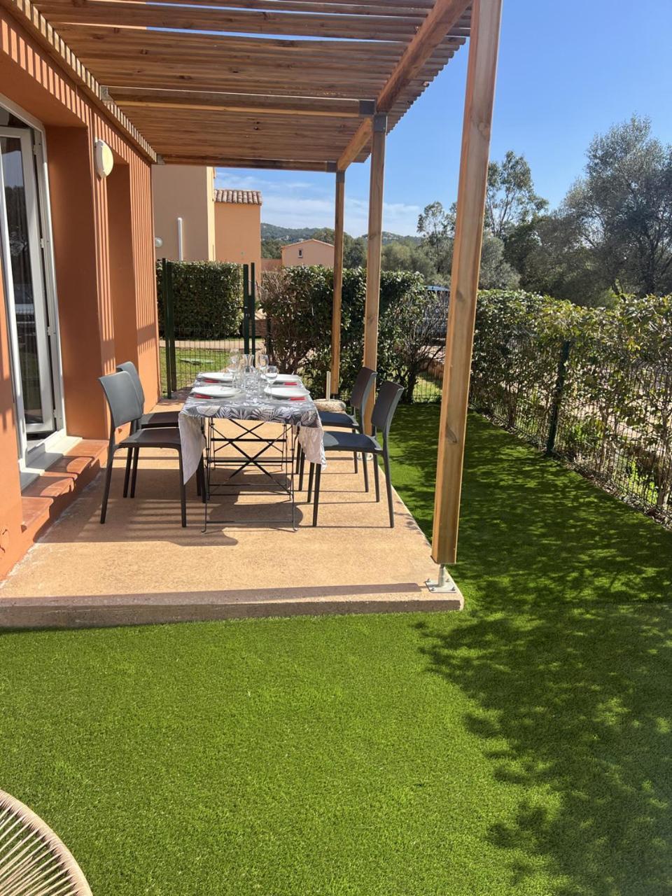 Mini Villa 4-6 Pers. Les Hameaux De Saint Cyprien Lecci Eksteriør bilde